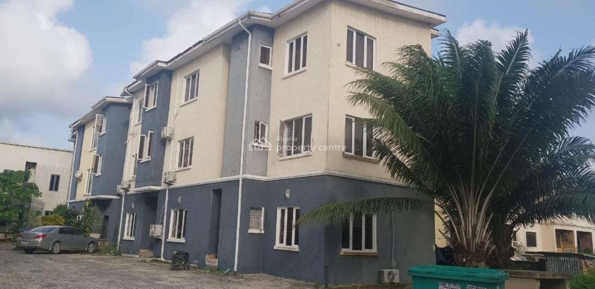 Luxurious Two Bedroom Flat, Buena Vista Estate on Orchid Road, Lafiaji, Lekki, Lagos, Flat / Apartment for Sale
