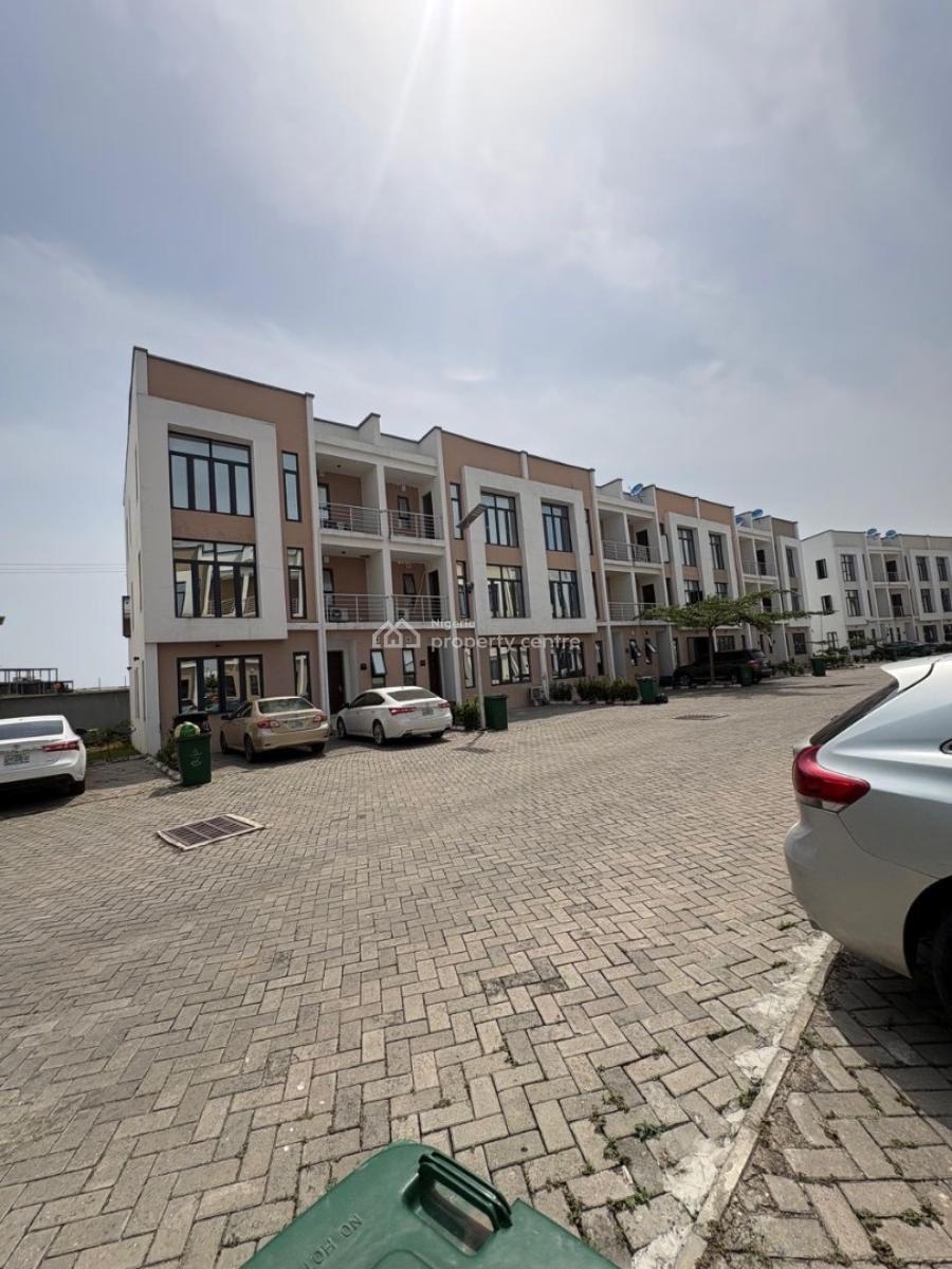 4 Bedrooms Terrace Duplex with Bq, Osapa, Lekki, Lagos, Terraced Duplex for Rent