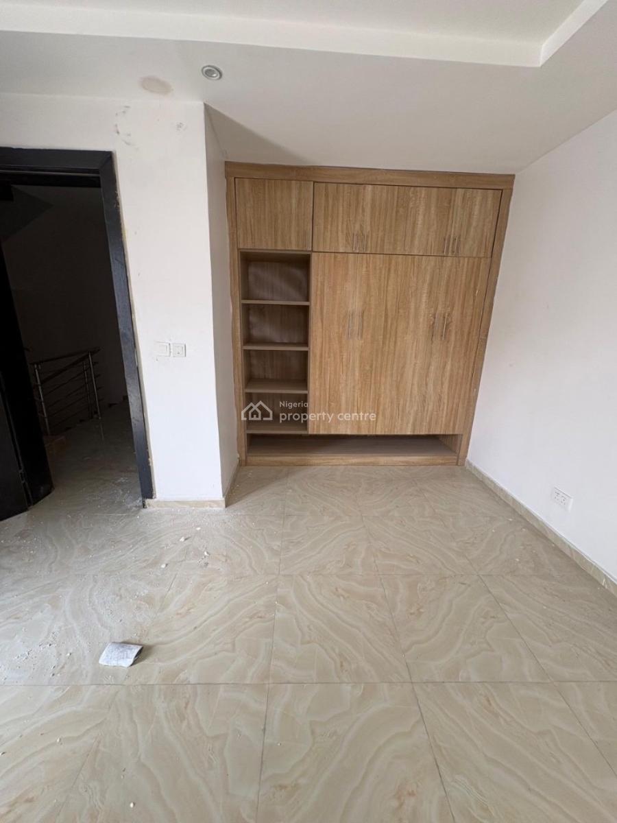 4 Bedrooms Terrace Duplex with Bq, Osapa, Lekki, Lagos, Terraced Duplex for Rent