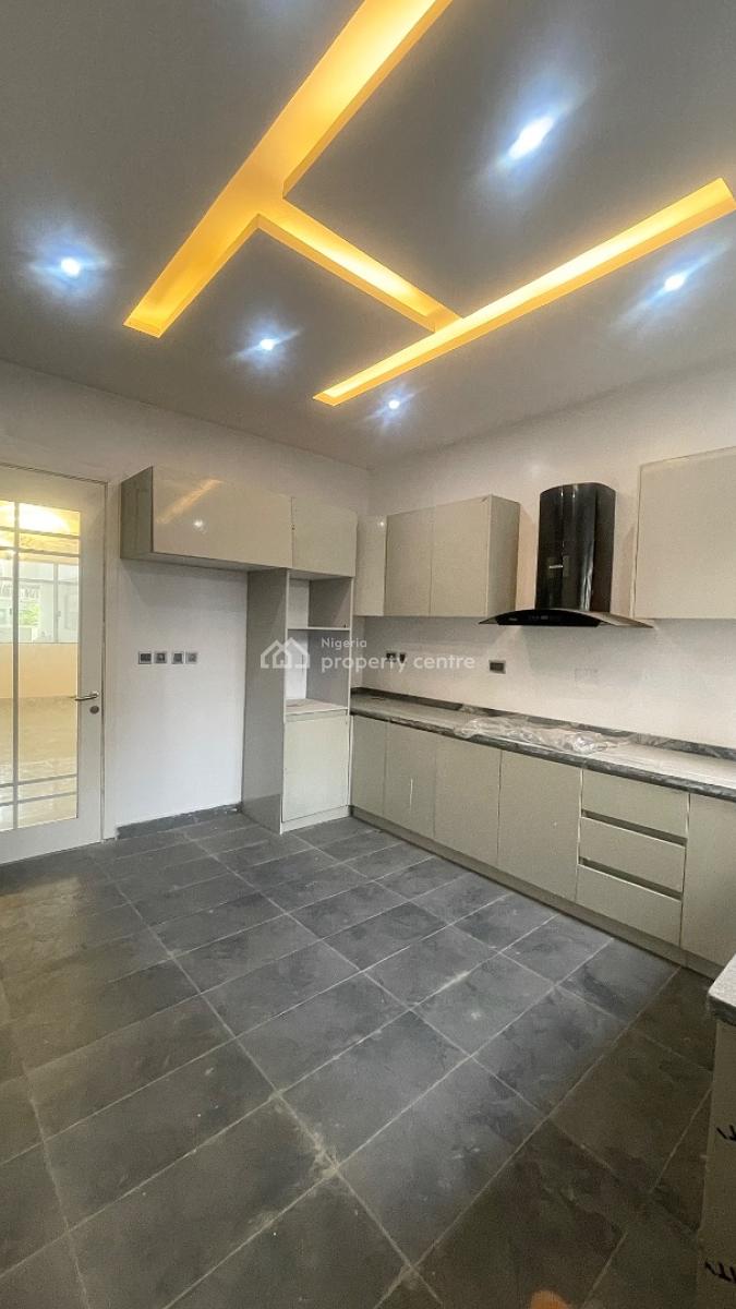 a Well Designed   5 Bedroom Terrace  with Bq + in a Lovely Mini Estate, Ilasan, Lekki, Lagos, Terraced Duplex for Sale