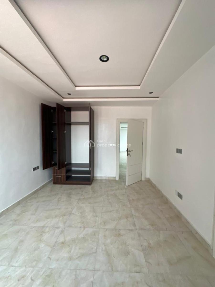 3 Bedroom Apartment with Elevator and Spacious Rooms, Ikate, Lekki, Lagos, Flat / Apartment for Rent