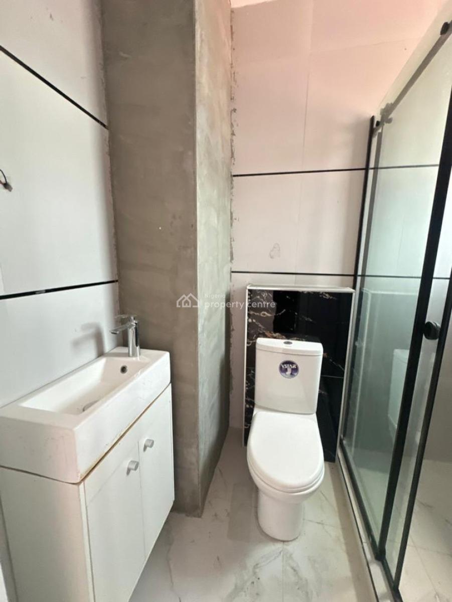 3 Bedroom Apartment with Elevator and Spacious Rooms, Ikate, Lekki, Lagos, Flat / Apartment for Rent