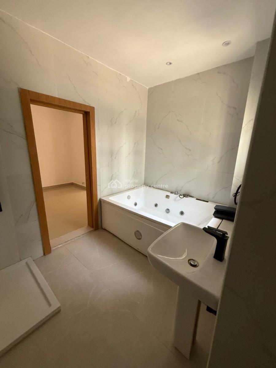 Spacious 3.bedroom Terrace with Bq, Ikate Elegushi, Lekki, Lagos, Terraced Duplex for Sale