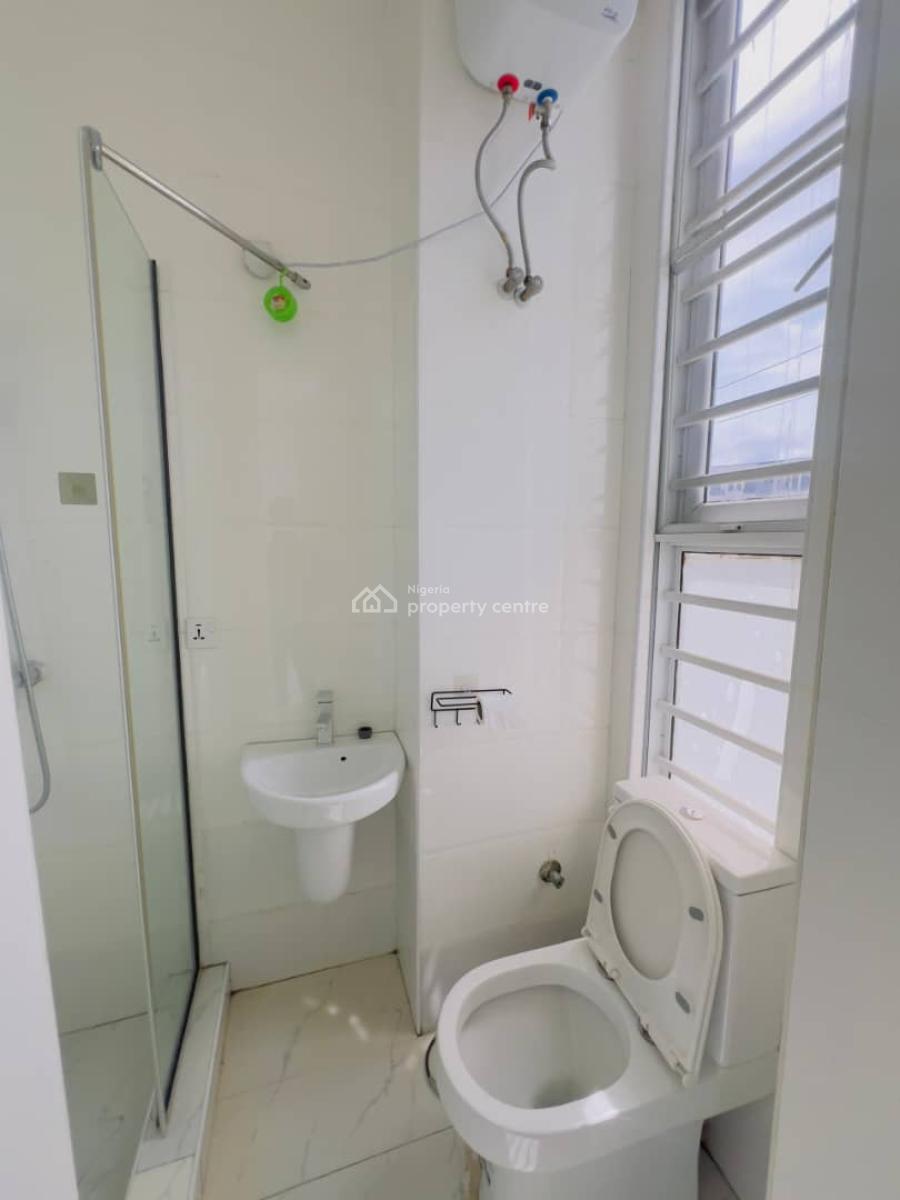 Luxury 2 Bedroom Apartment, Ologolo Road, Ologolo, Lekki, Lagos, Flat / Apartment for Rent