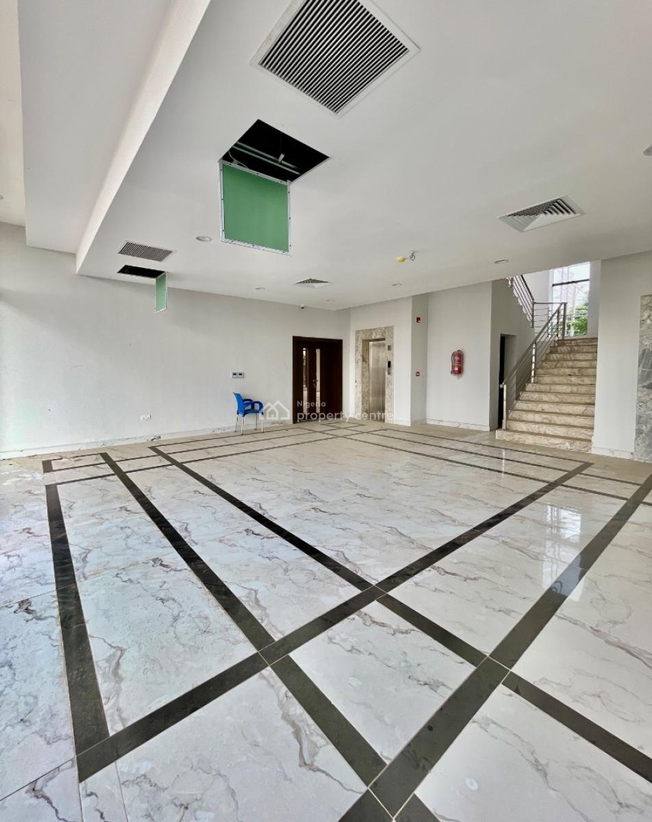 Solidly Built Mall / Plaza, Dawaki, Gwarinpa, Abuja, Plaza / Complex / Mall for Sale