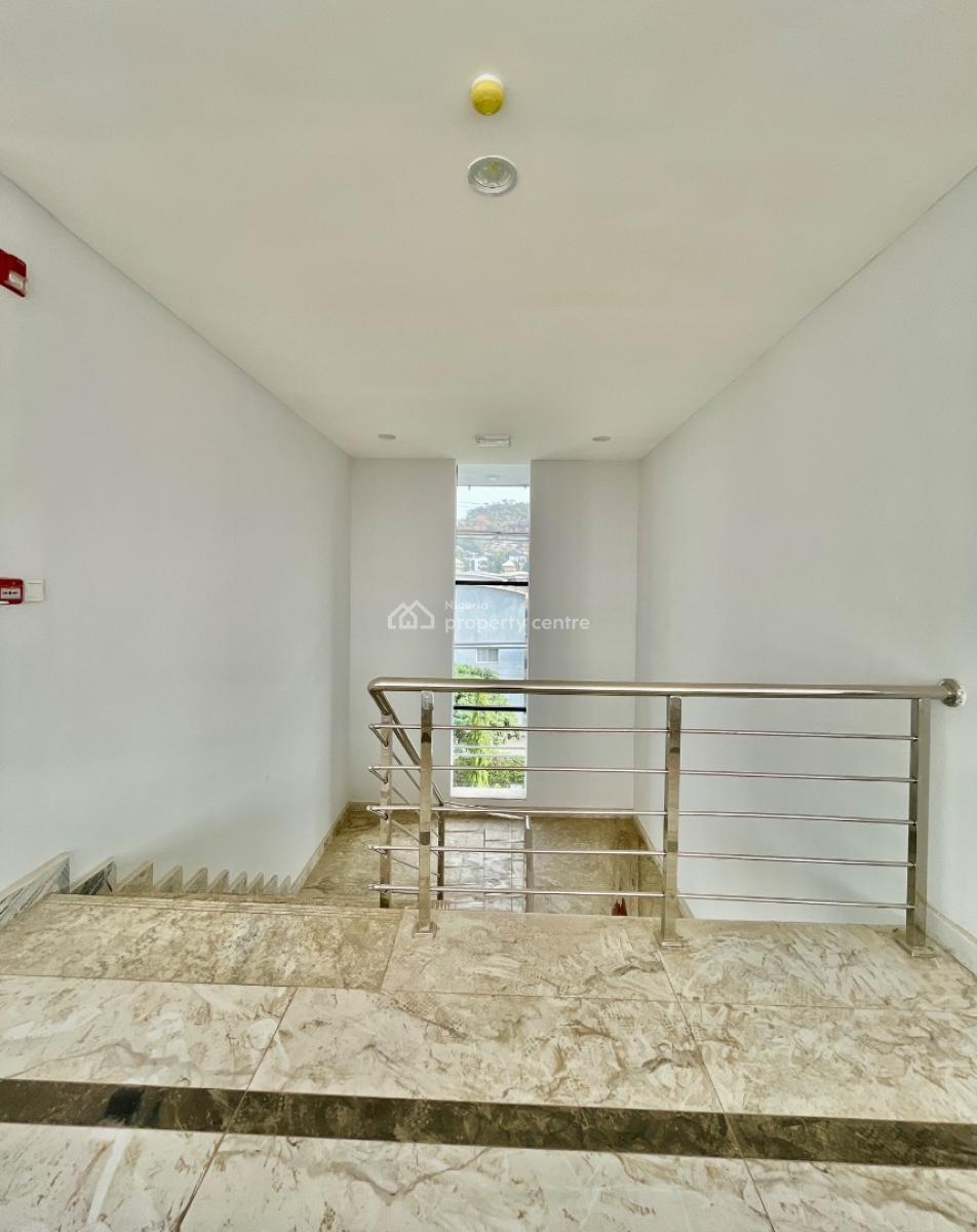 Solidly Built Mall / Plaza, Dawaki, Gwarinpa, Abuja, Plaza / Complex / Mall for Sale