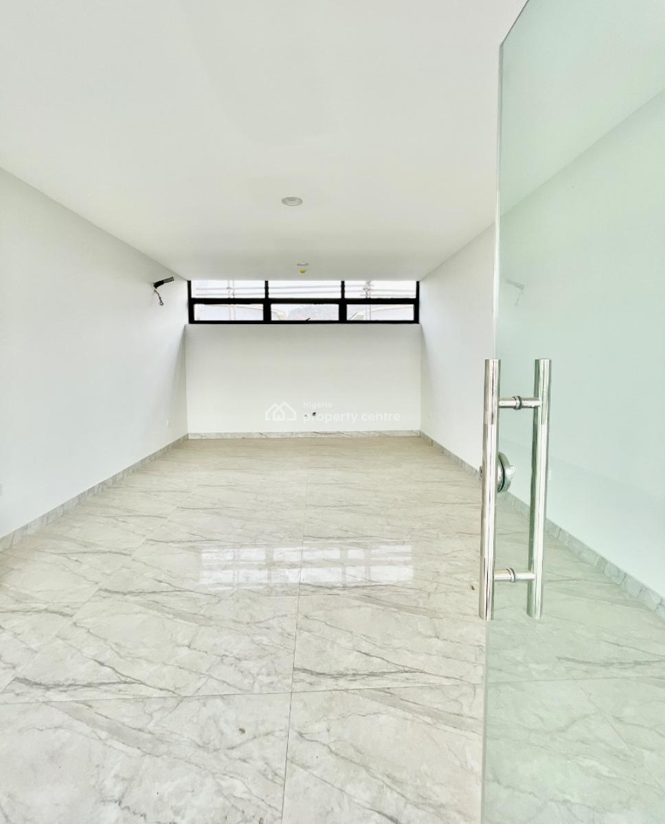 Solidly Built Mall / Plaza, Dawaki, Gwarinpa, Abuja, Plaza / Complex / Mall for Sale