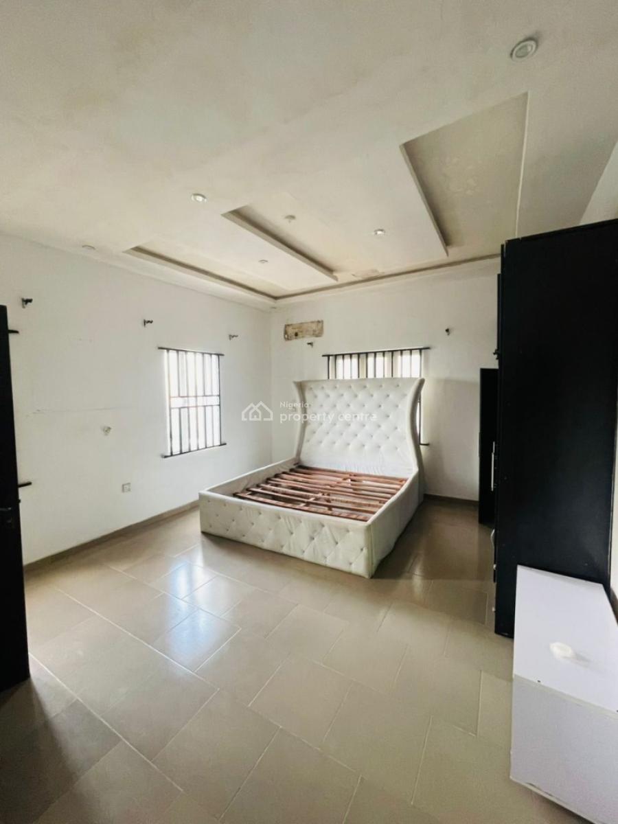 2 Bedroom Apartment, Ikota, Lekki, Lagos, Flat / Apartment for Rent