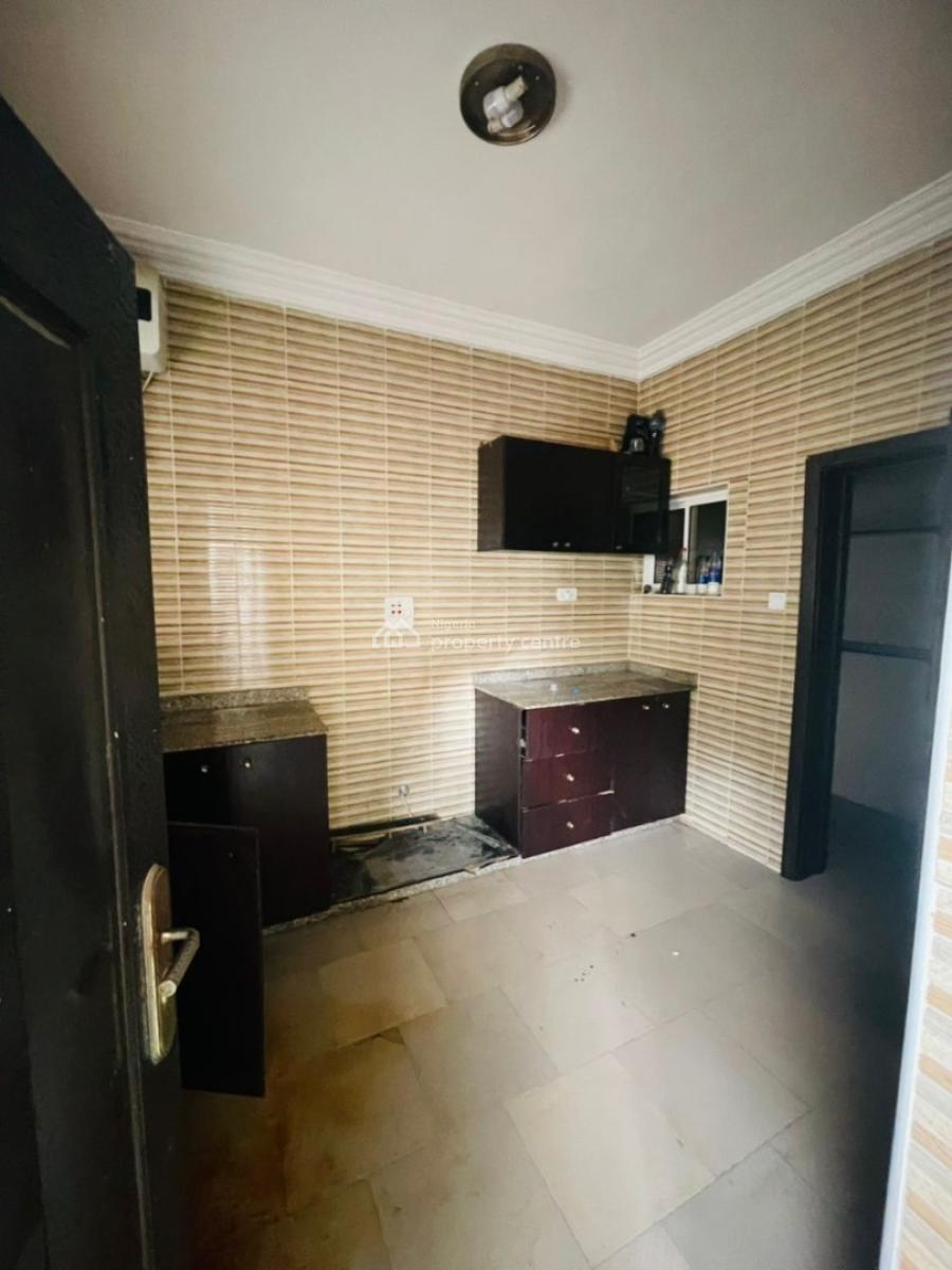 2 Bedroom Apartment, Ikota, Lekki, Lagos, Flat / Apartment for Rent
