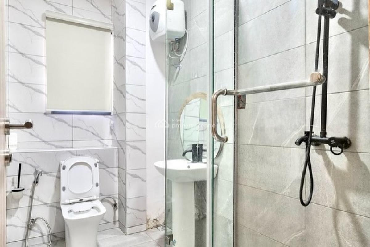 2 Bedroom Apartment, Lugbe District, Abuja, Flat / Apartment for Rent