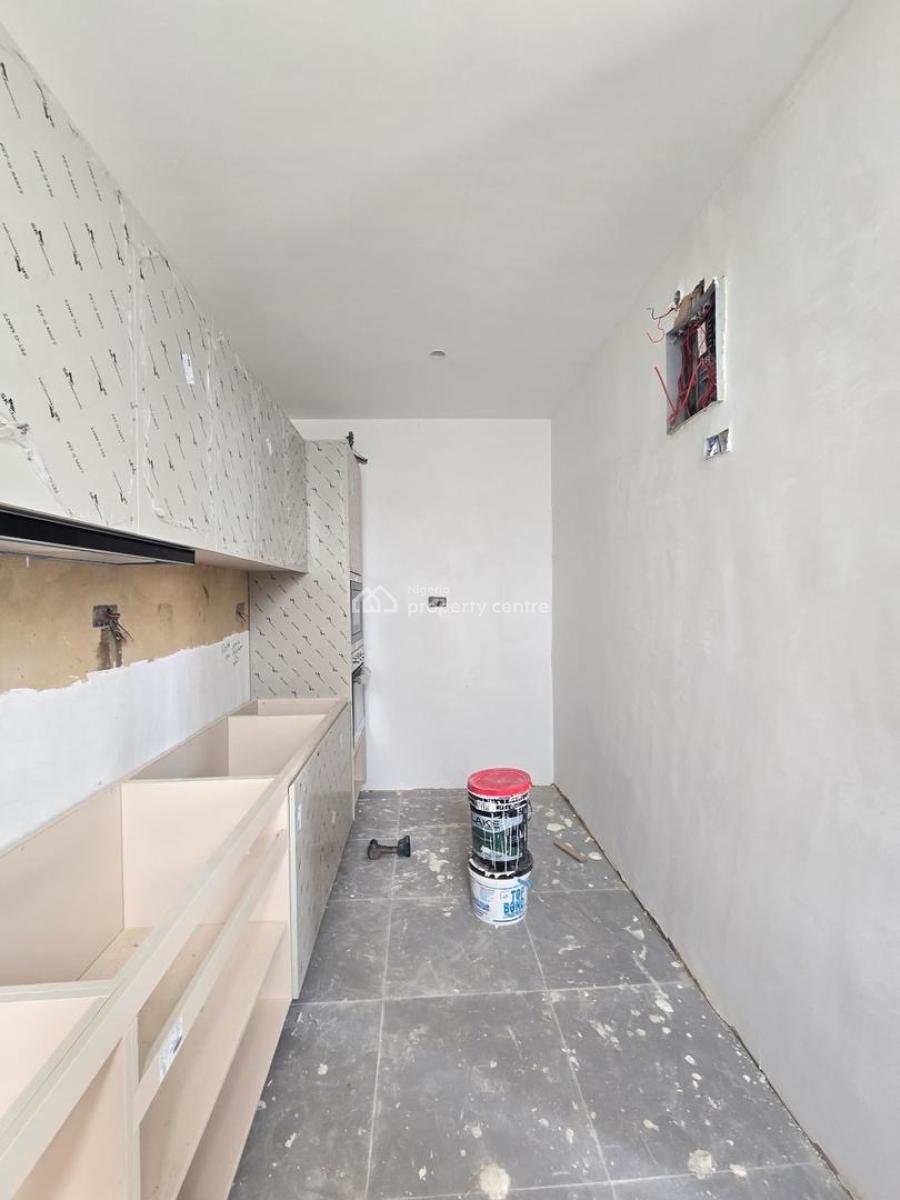 Modern 2 Bedroom Apartments, + Bq, Pool & Gym in a Secure Estate, Lekki Phase 1, Lekki, Lagos, Flat / Apartment for Sale