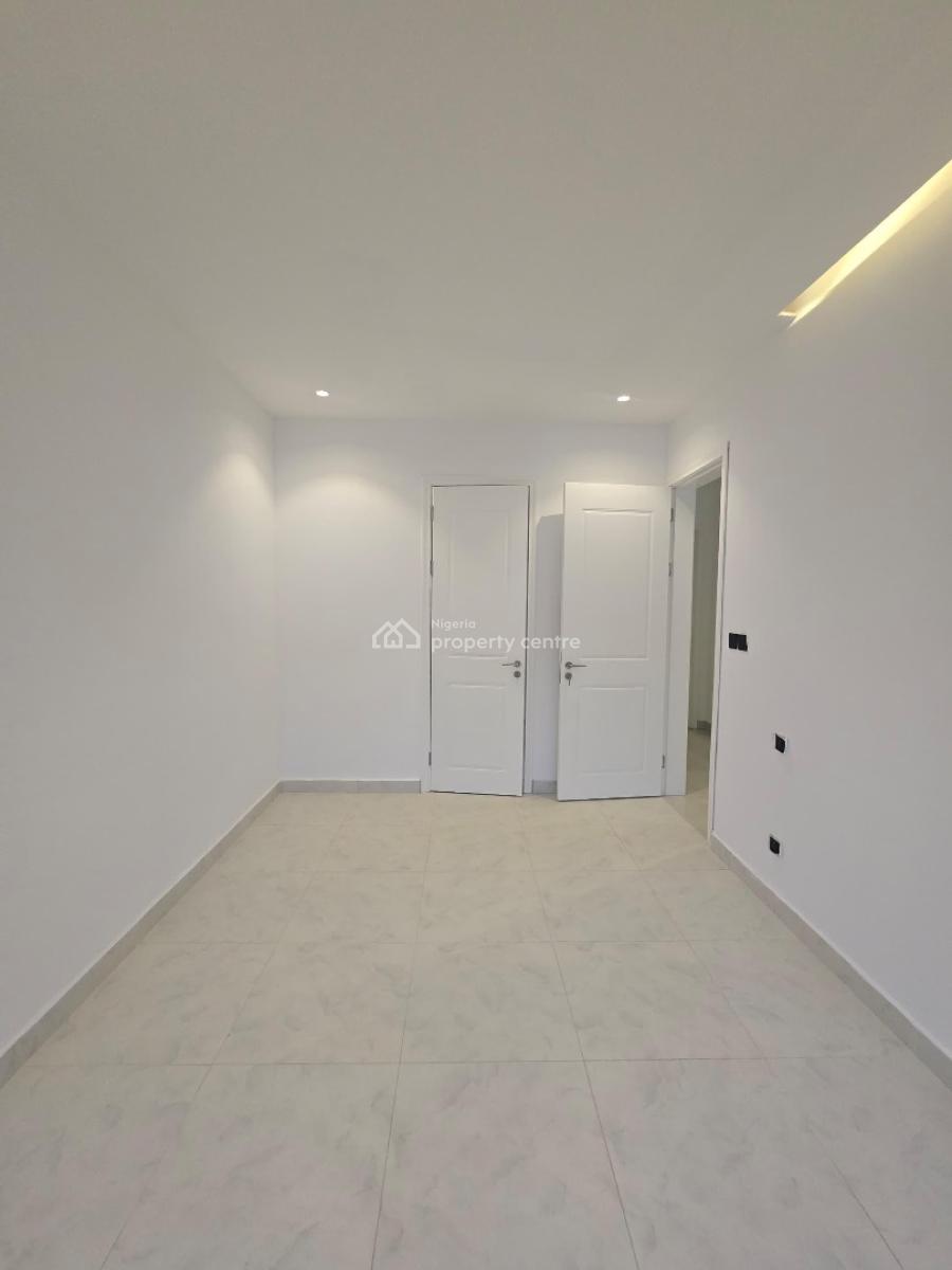 Luxury 4 Bedroom Semi-detached Duplex + Bq in a Secure Estate, Lekki Phase 1, Lekki, Lagos, Semi-detached Duplex for Sale