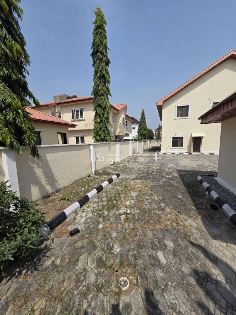4 Bedroom Detached with 2 Rooms Bq, Crown Estate, Sangotedo, Ajah, Lagos, Detached Duplex for Sale