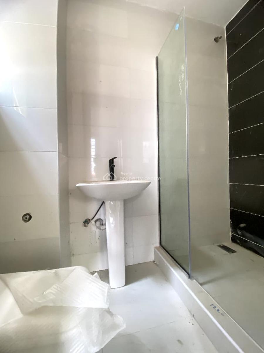 2 Bedroom Serviced Apartment, Ologolo, Lekki, Lagos, Flat / Apartment for Sale