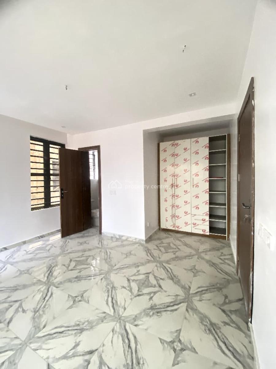 2 Bedroom Serviced Apartment, Ologolo, Lekki, Lagos, Flat / Apartment for Sale