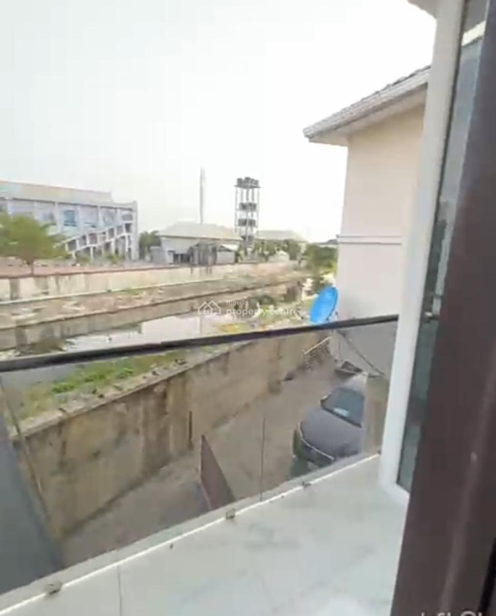 Large and Spacious Masters Bedroom in a Shared Duplex{ Video}, Coleman Nwafor Estate Orchid Road, Lekki, Lagos, Self Contain (single Rooms) for Rent