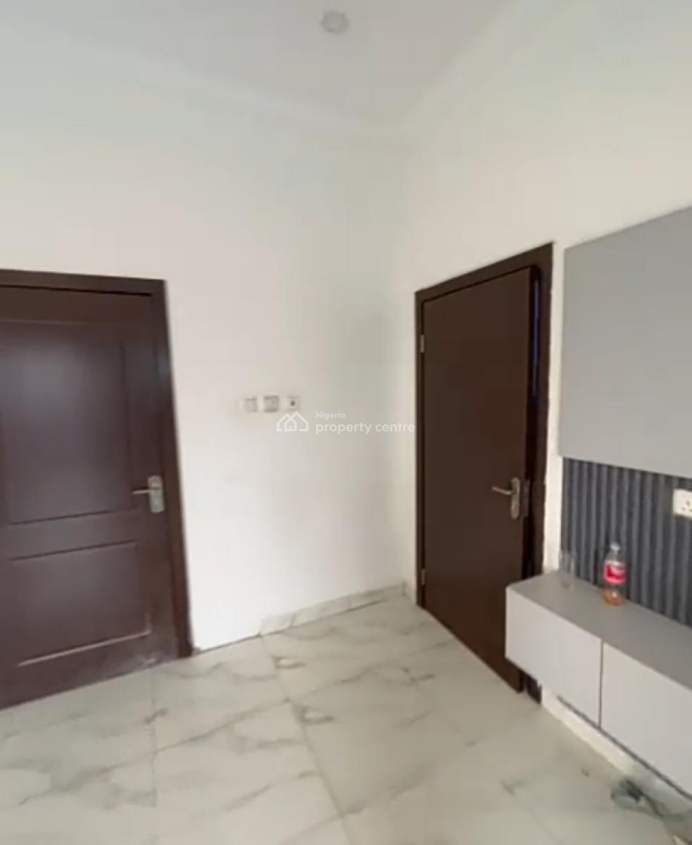 Large and Spacious Masters Bedroom in a Shared Duplex{ Video}, Coleman Nwafor Estate Orchid Road, Lekki, Lagos, Self Contain (single Rooms) for Rent