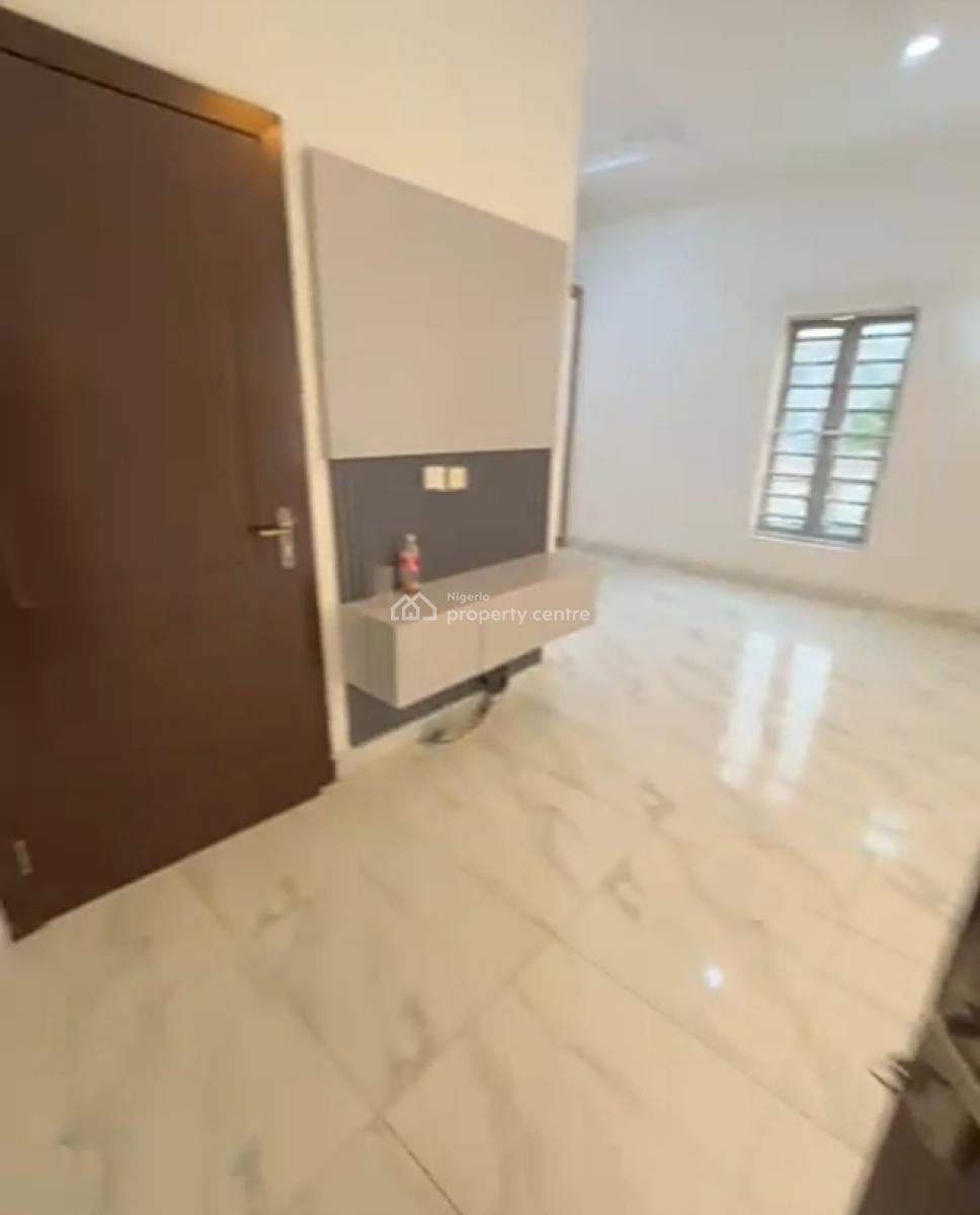 Large and Spacious Masters Bedroom in a Shared Duplex{ Video}, Coleman Nwafor Estate Orchid Road, Lekki, Lagos, Self Contain (single Rooms) for Rent