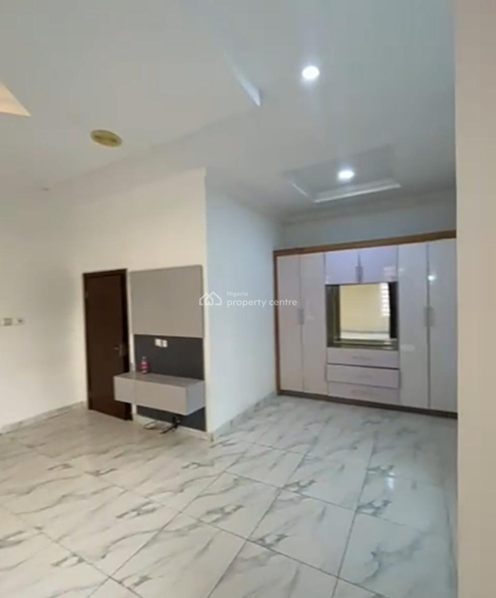 Large and Spacious Masters Bedroom in a Shared Duplex{ Video}, Coleman Nwafor Estate Orchid Road, Lekki, Lagos, Self Contain (single Rooms) for Rent