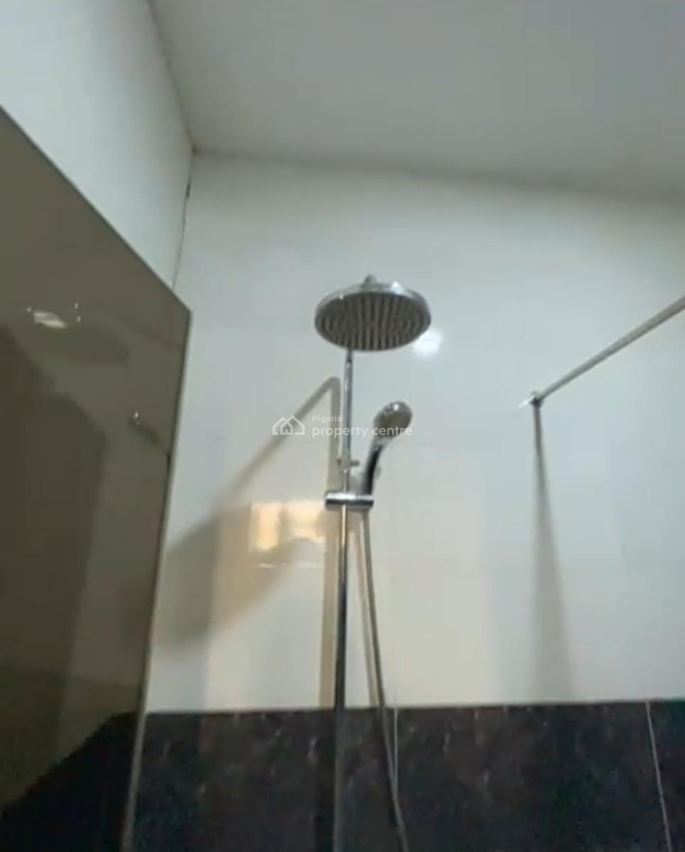 Large and Spacious Masters Bedroom in a Shared Duplex{ Video}, Coleman Nwafor Estate Orchid Road, Lekki, Lagos, Self Contain (single Rooms) for Rent