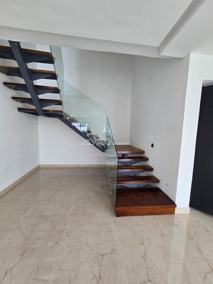 Elegant 4 Bedroom Maisonette with Bq & Pool in a Secure Estate, Lekki Phase 1, Lekki, Lagos, Flat / Apartment for Sale