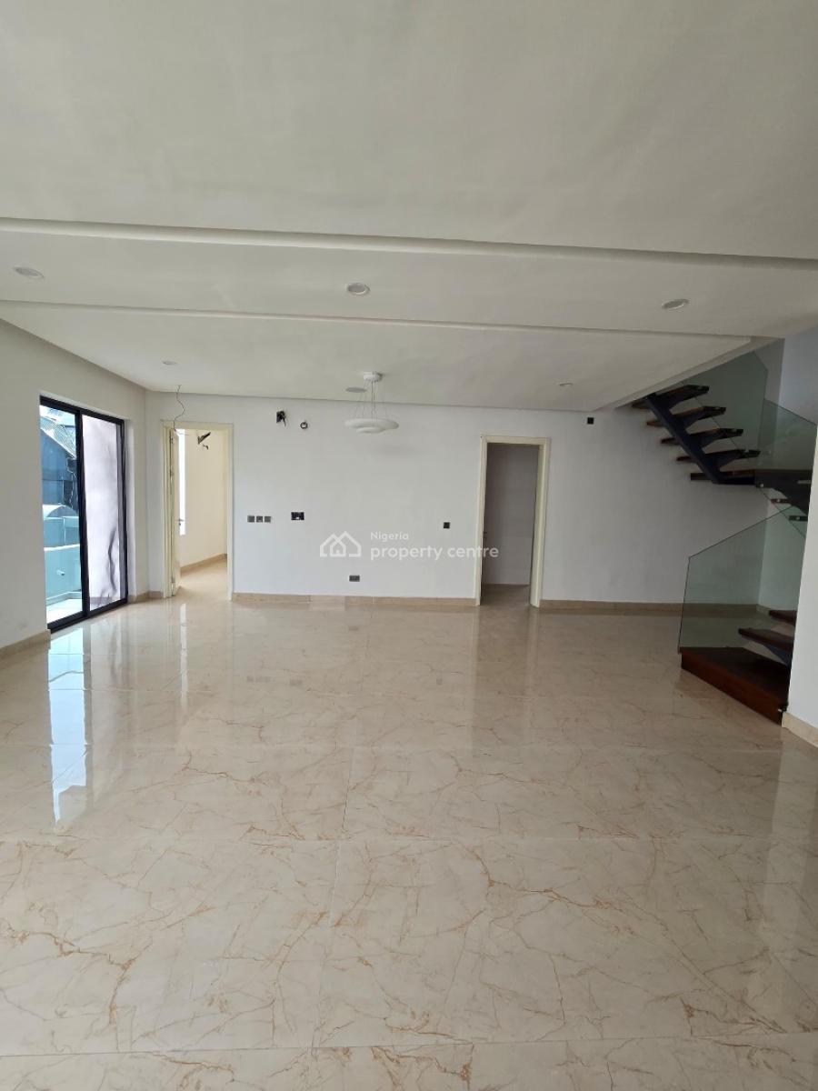 Elegant 4 Bedroom Maisonette with Bq & Pool in a Secure Estate, Lekki Phase 1, Lekki, Lagos, Flat / Apartment for Sale
