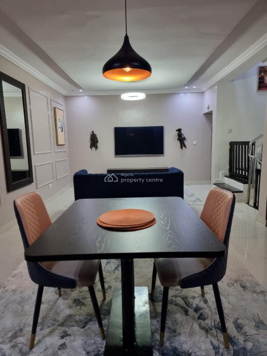 Well Maintained 3 Bedroom Duplex with a Bq and Staff Room, Ikate Elegushi, Lekki, Lagos, Terraced Duplex for Sale