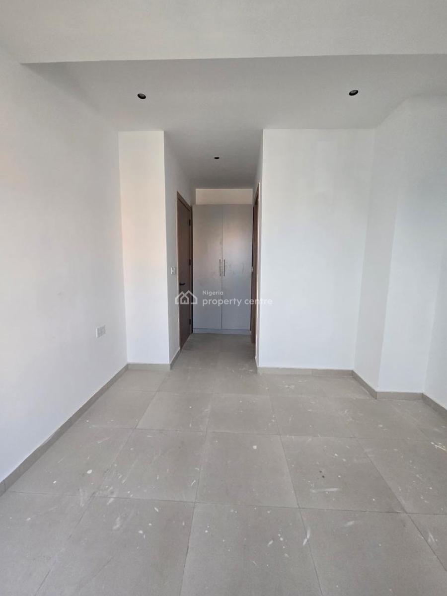 Fancy 3 Bedroom Apartments + Bq, Gym & Elevator, Lekki Phase 1, Lekki, Lagos, Flat / Apartment for Sale