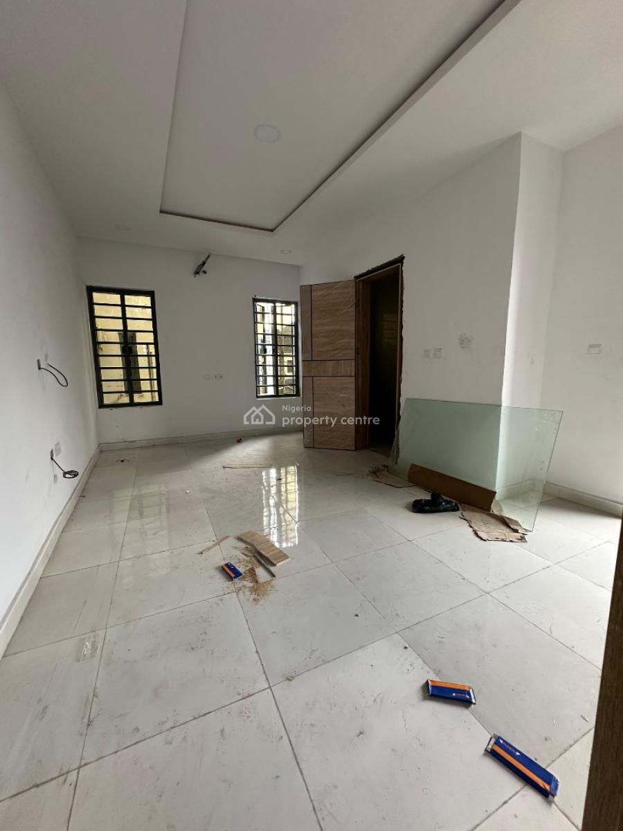 Specious 2 Bedroom Flat, Ologolo, Lekki, Lagos, Flat / Apartment for Rent