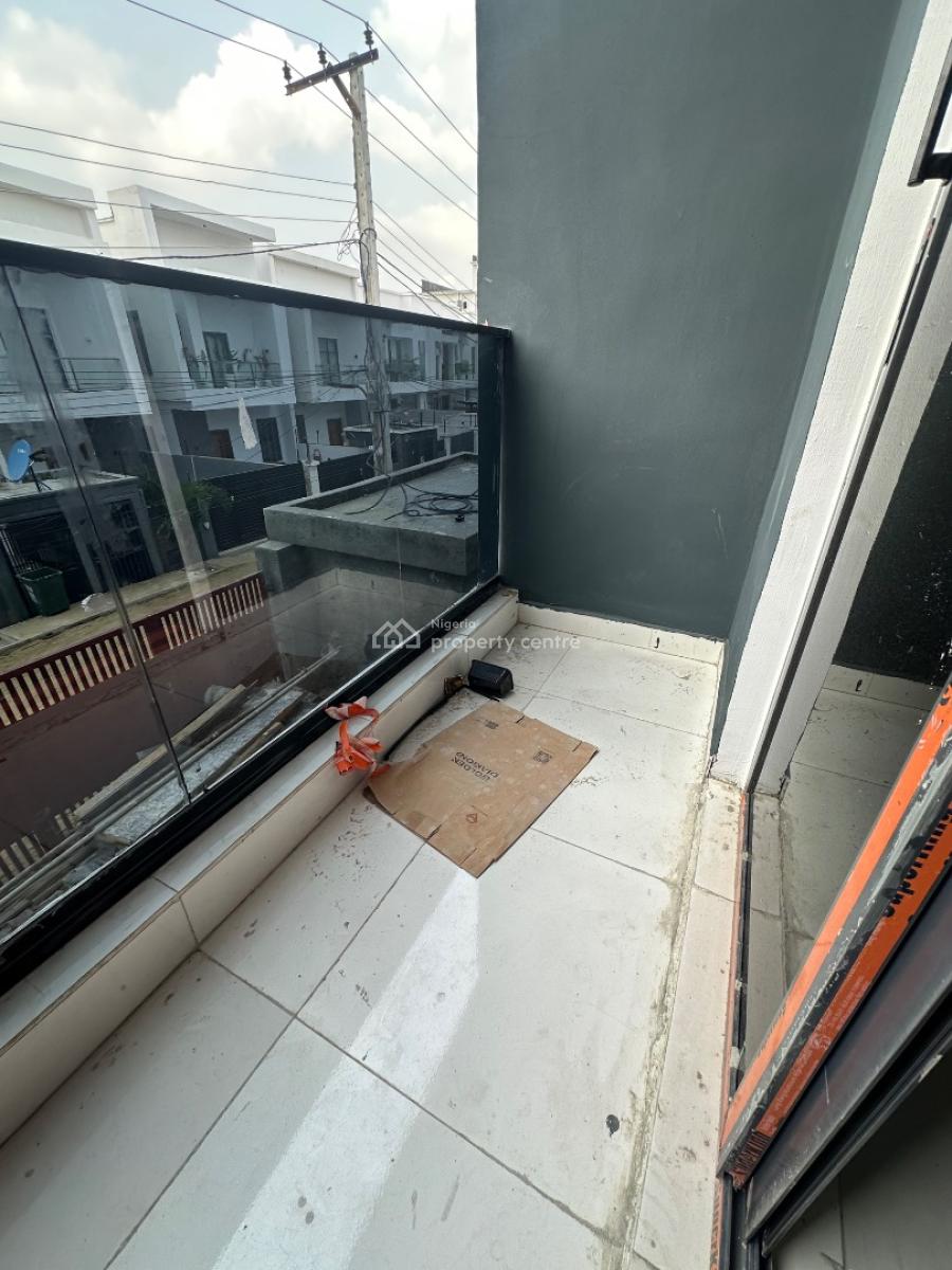 Specious 2 Bedroom Flat, Ologolo, Lekki, Lagos, Flat / Apartment for Rent