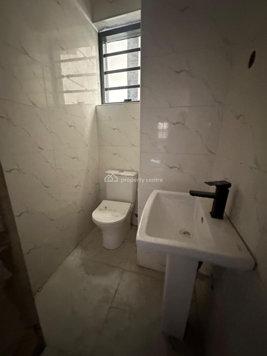 Specious 2 Bedroom Flat, Ologolo, Lekki, Lagos, Flat / Apartment for Rent