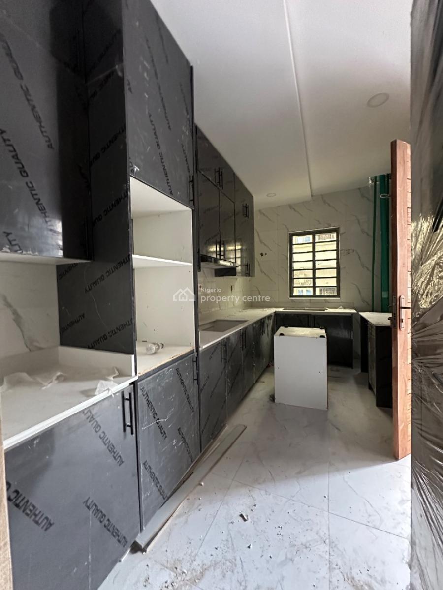 Specious 2 Bedroom Flat, Ologolo, Lekki, Lagos, Flat / Apartment for Rent