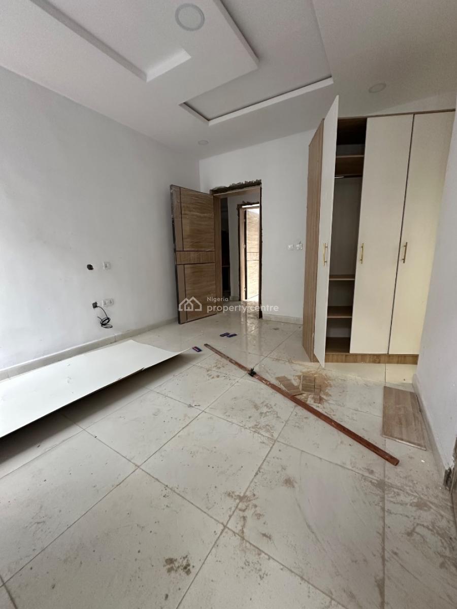 Specious 2 Bedroom Flat, Ologolo, Lekki, Lagos, Flat / Apartment for Rent