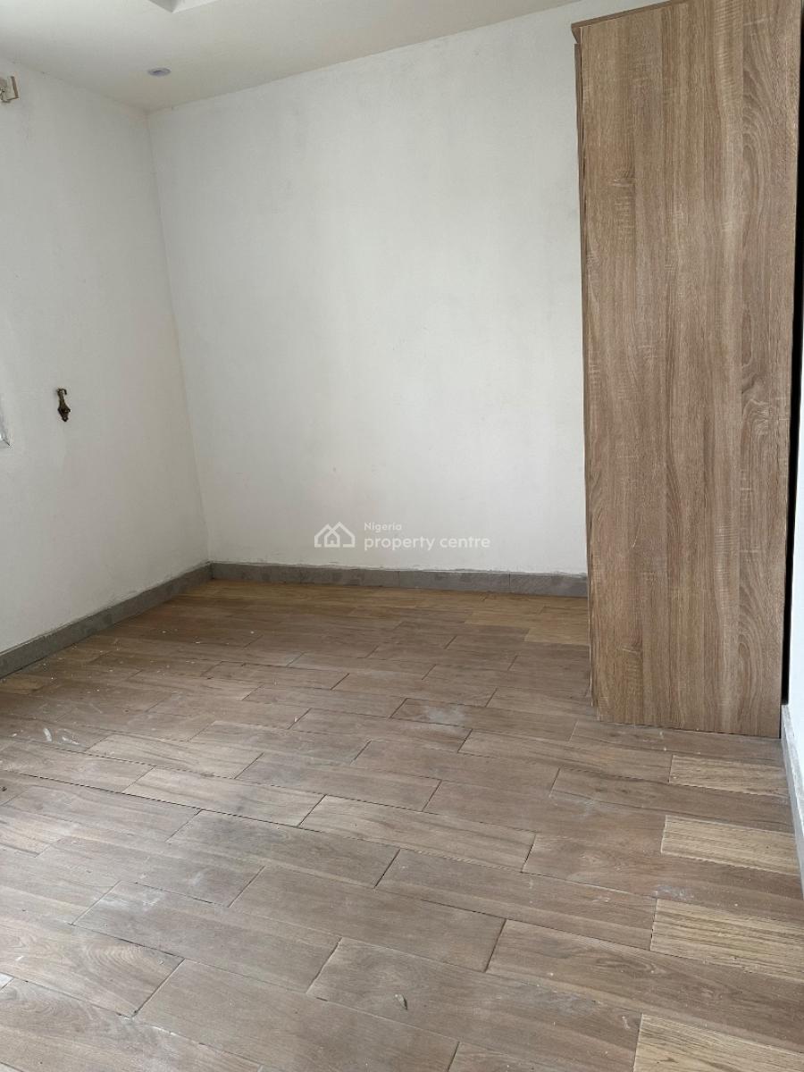 Specious 2 Bedroom Apartment, Ologolo, Lekki, Lagos, Flat / Apartment for Rent