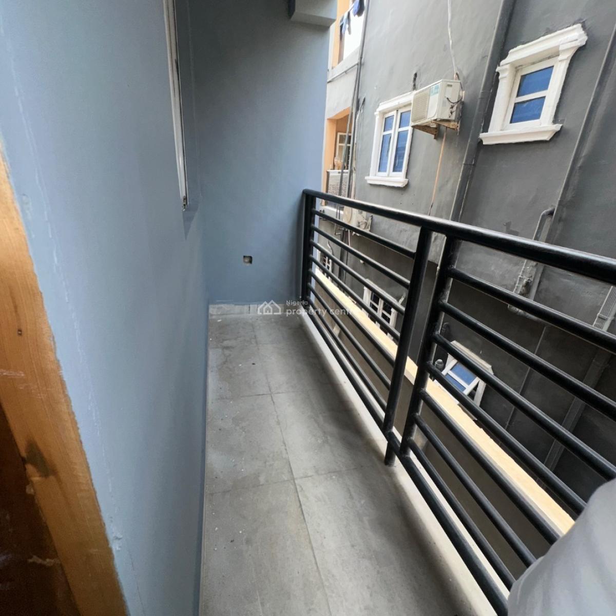 Specious 2 Bedroom Apartment, Ologolo, Lekki, Lagos, Flat / Apartment for Rent