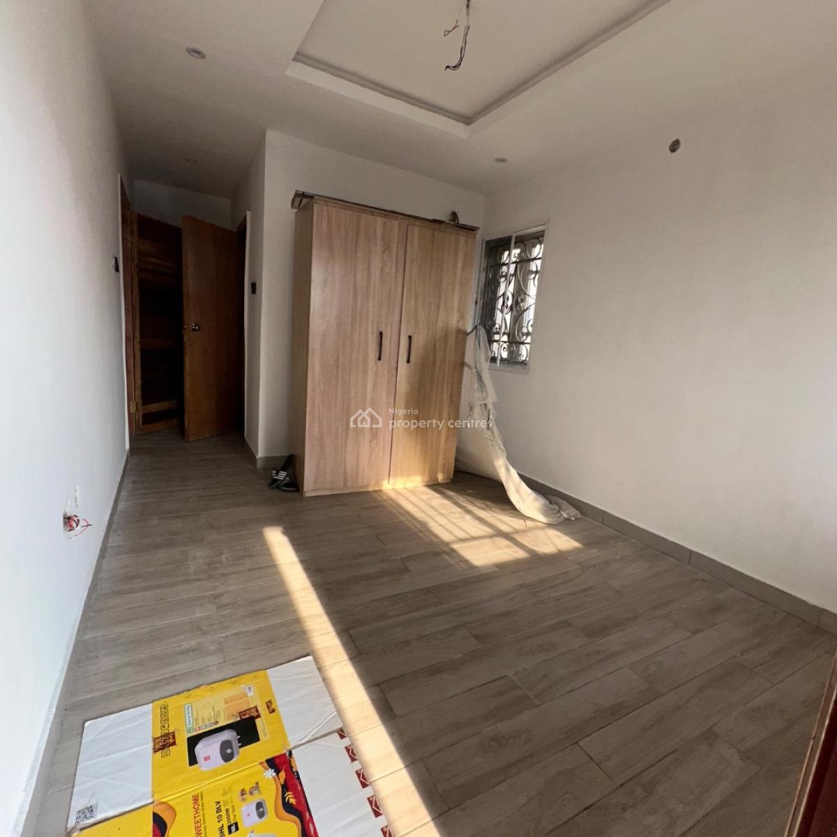 Specious 2 Bedroom Apartment, Ologolo, Lekki, Lagos, Flat / Apartment for Rent