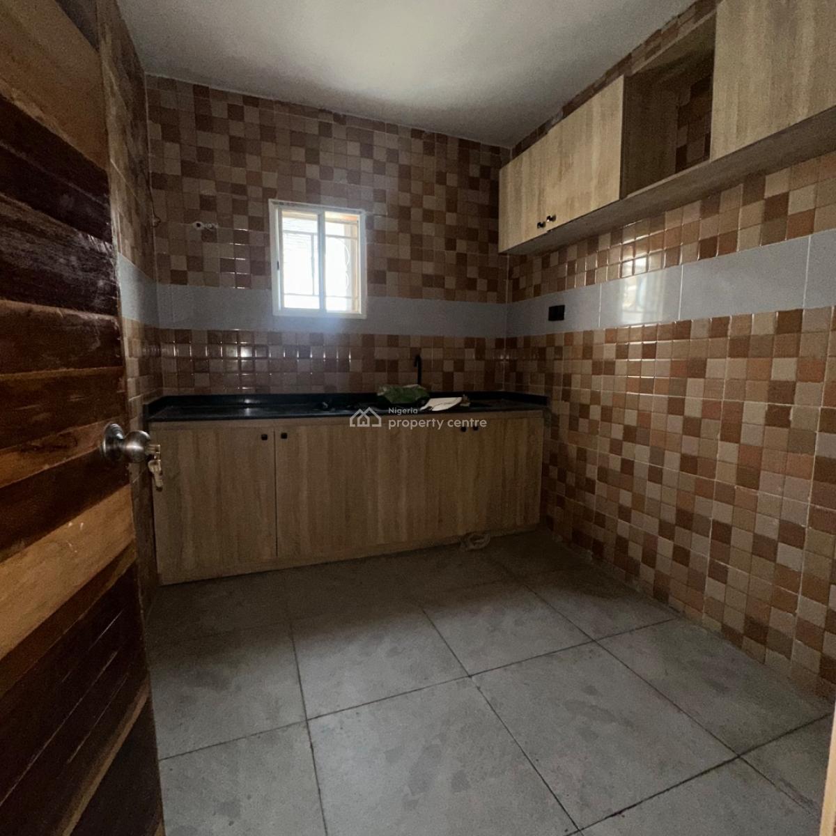 Specious 2 Bedroom Apartment, Ologolo, Lekki, Lagos, Flat / Apartment for Rent