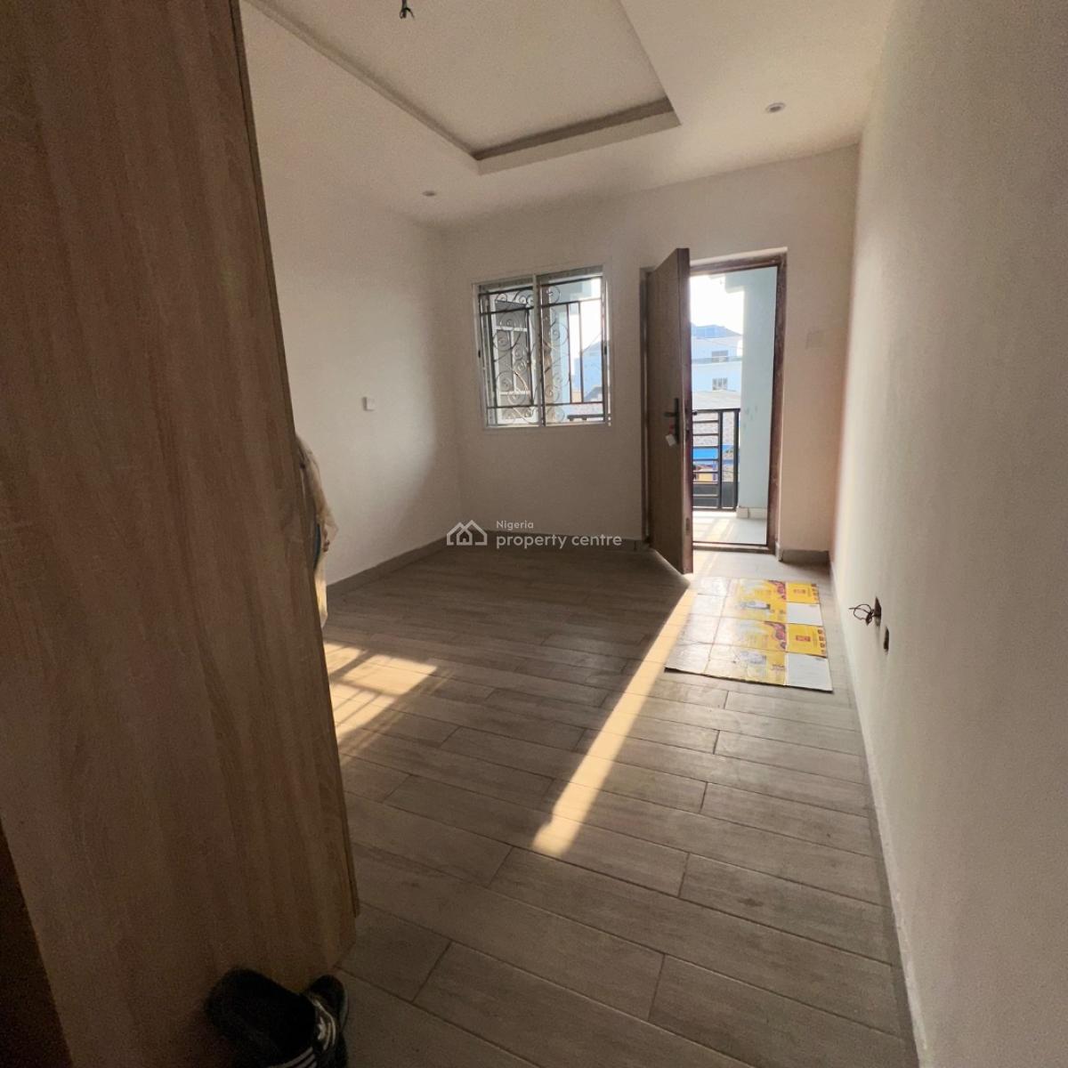 Specious 2 Bedroom Apartment, Ologolo, Lekki, Lagos, Flat / Apartment for Rent