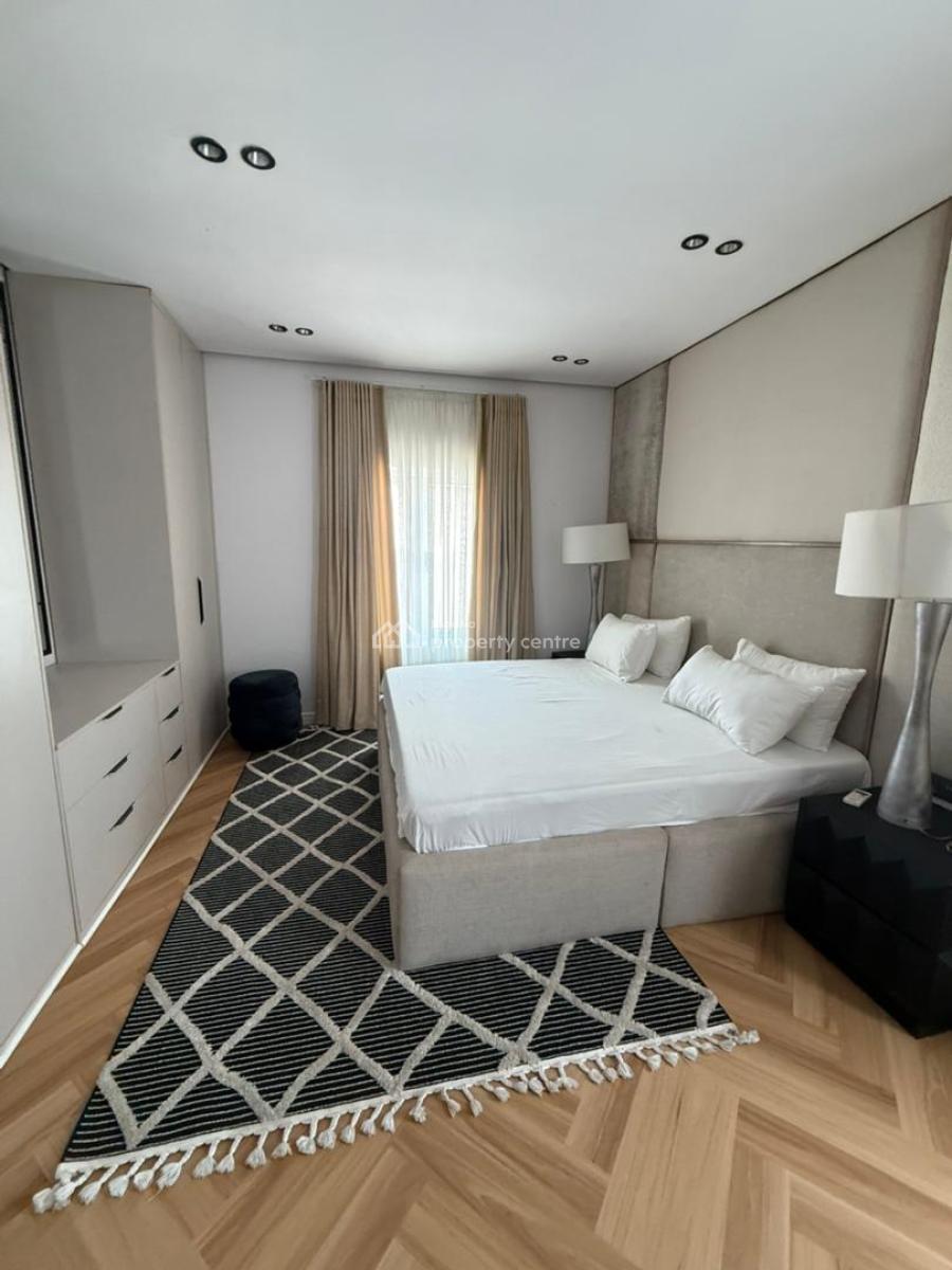 Well-maintained Unfurnished 4-bedroom Apartment with Bq, Old Ikoyi, Ikoyi, Lagos, Flat / Apartment for Sale