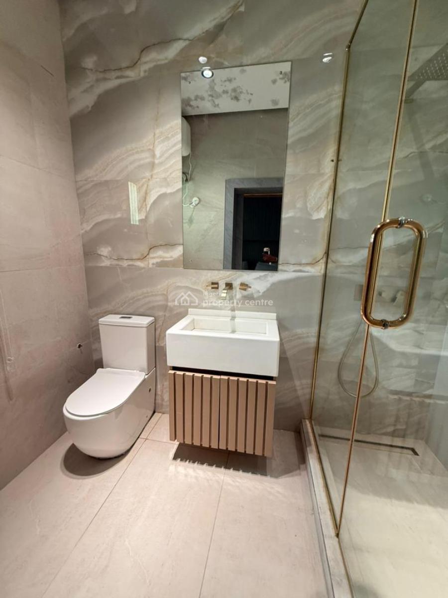 Well-maintained Unfurnished 4-bedroom Apartment with Bq, Old Ikoyi, Ikoyi, Lagos, Flat / Apartment for Sale