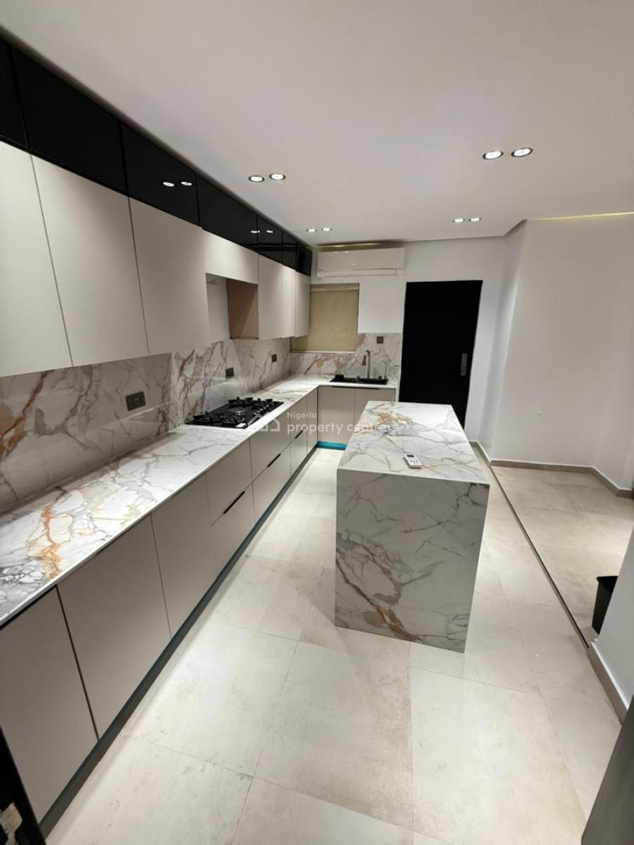 Well-maintained Unfurnished 4-bedroom Apartment with Bq, Old Ikoyi, Ikoyi, Lagos, Flat / Apartment for Sale