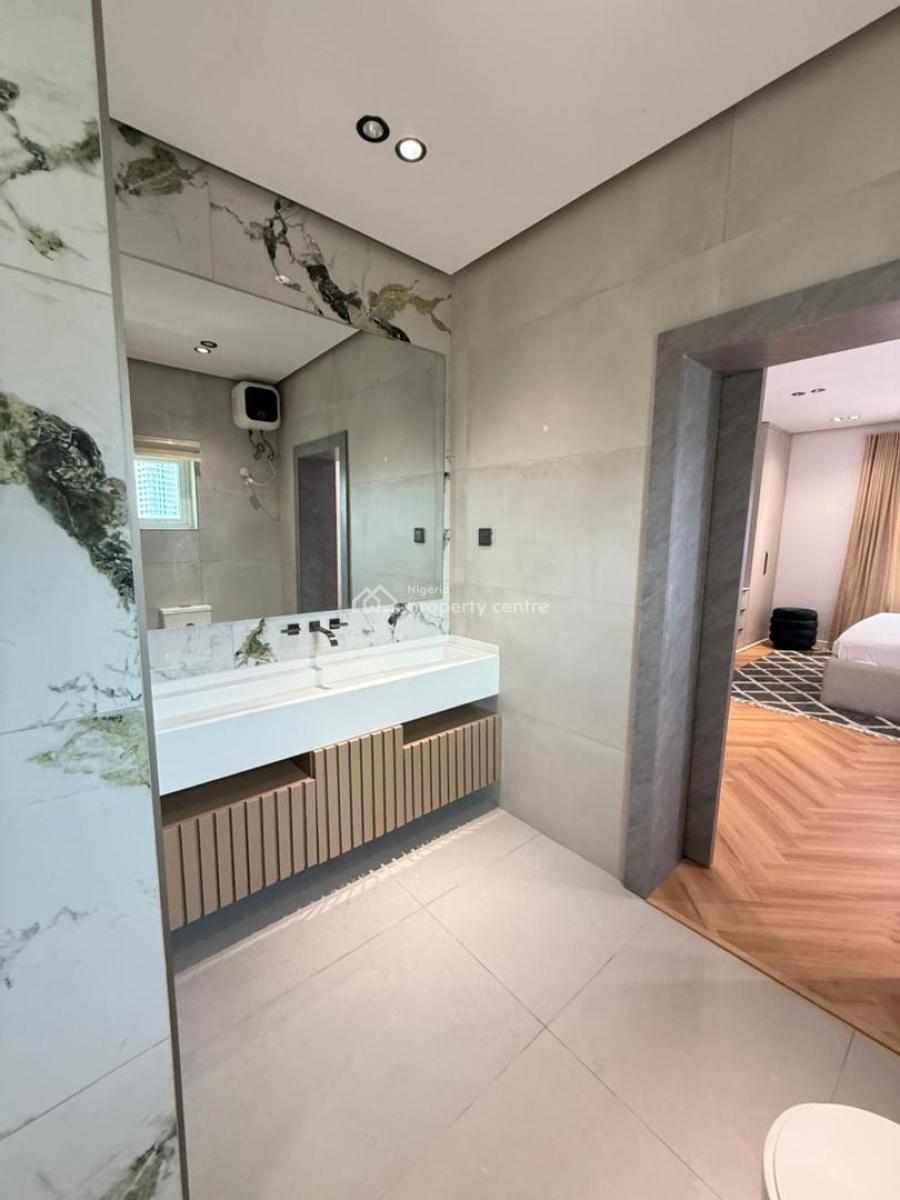 Well-maintained Unfurnished 4-bedroom Apartment with Bq, Old Ikoyi, Ikoyi, Lagos, Flat / Apartment for Sale