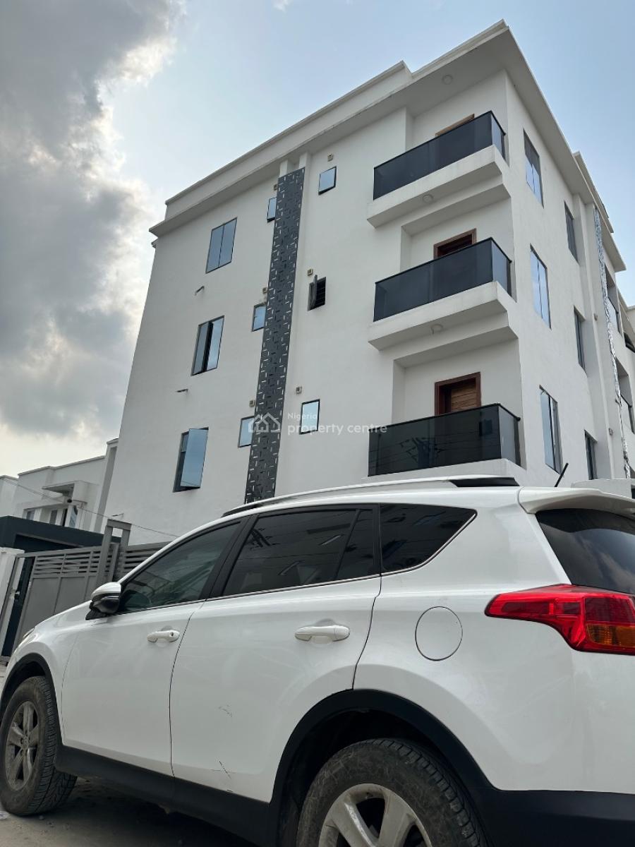 Specious 3 Bedroom Flat, Ologolo, Lekki, Lagos, Flat / Apartment for Rent