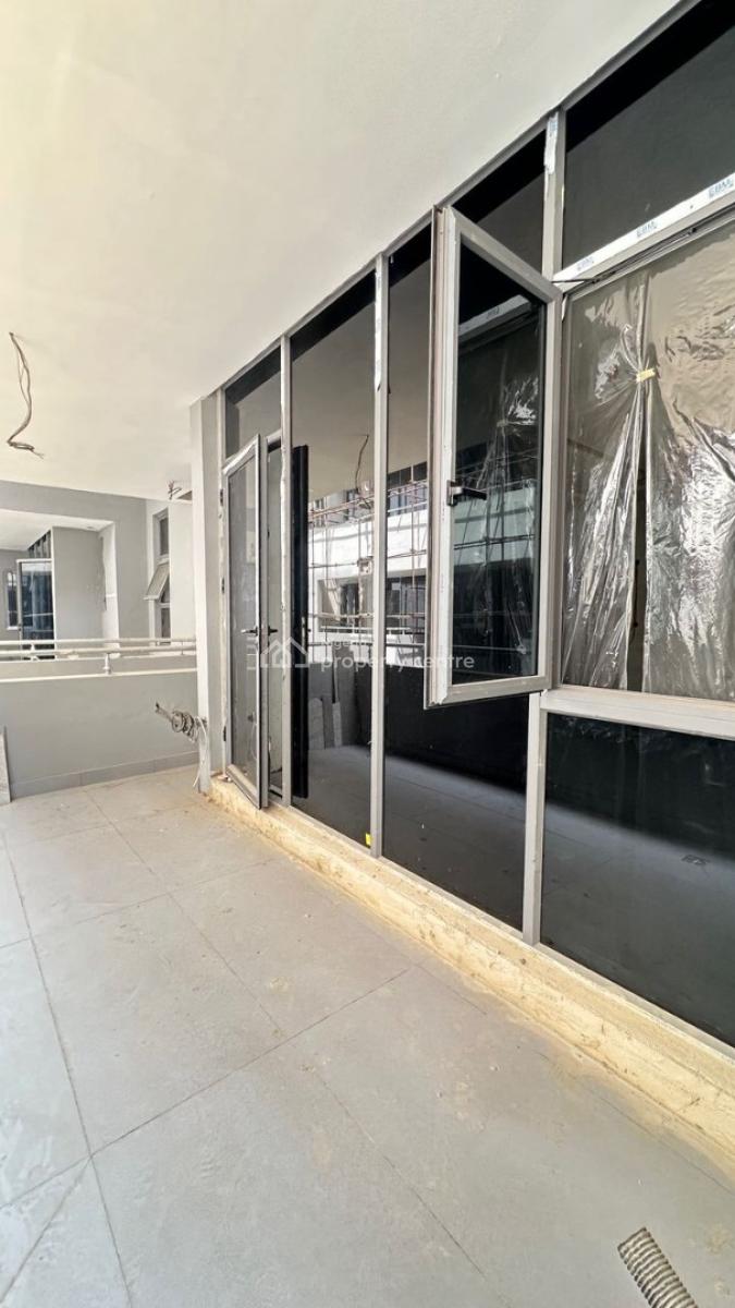 2 Bedrooms Flat with Bq, Periwinkle Estate, Lekki Phase 1, Lekki, Lagos, Flat / Apartment for Sale