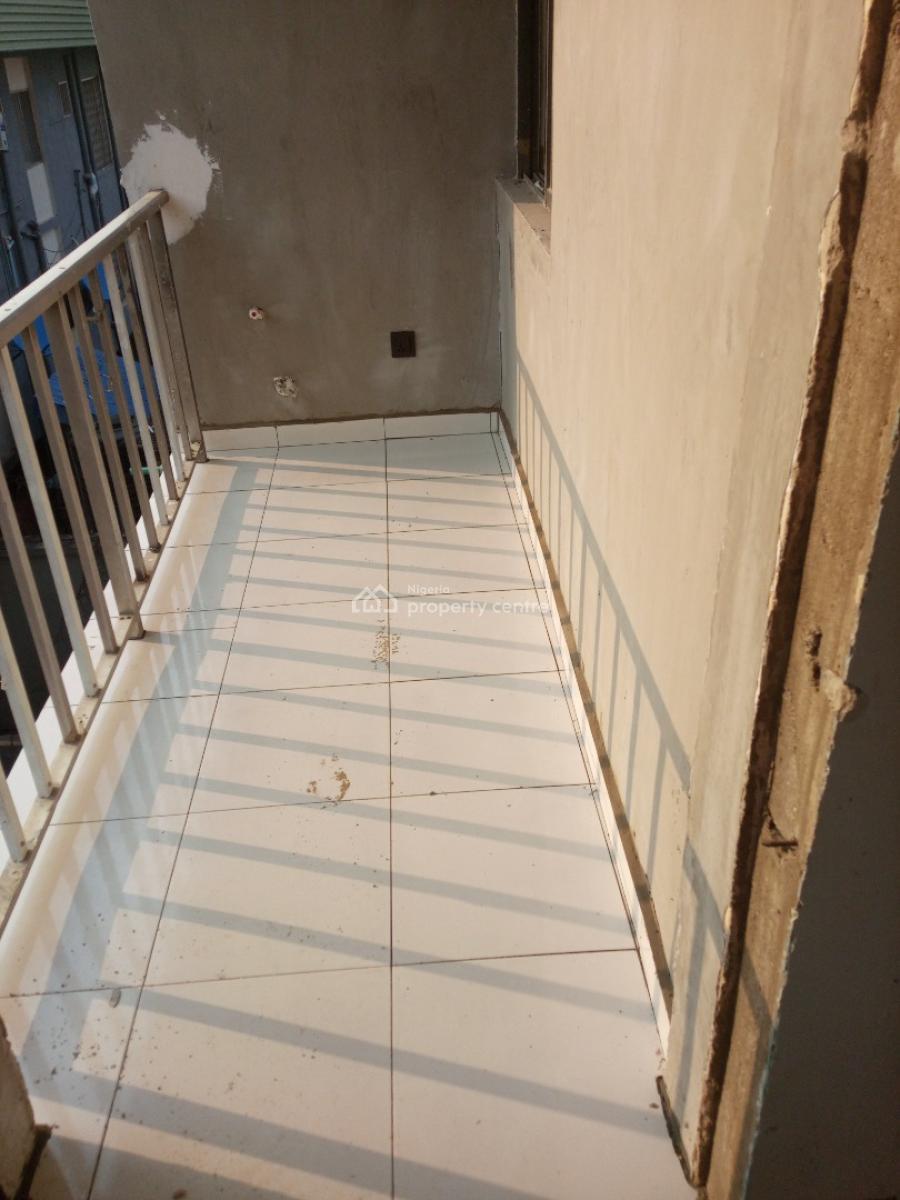 Units of Newly Built Two (2) Bedrooms Flat, Oyadiran Estate, Sabo, Yaba, Lagos, Flat / Apartment for Rent