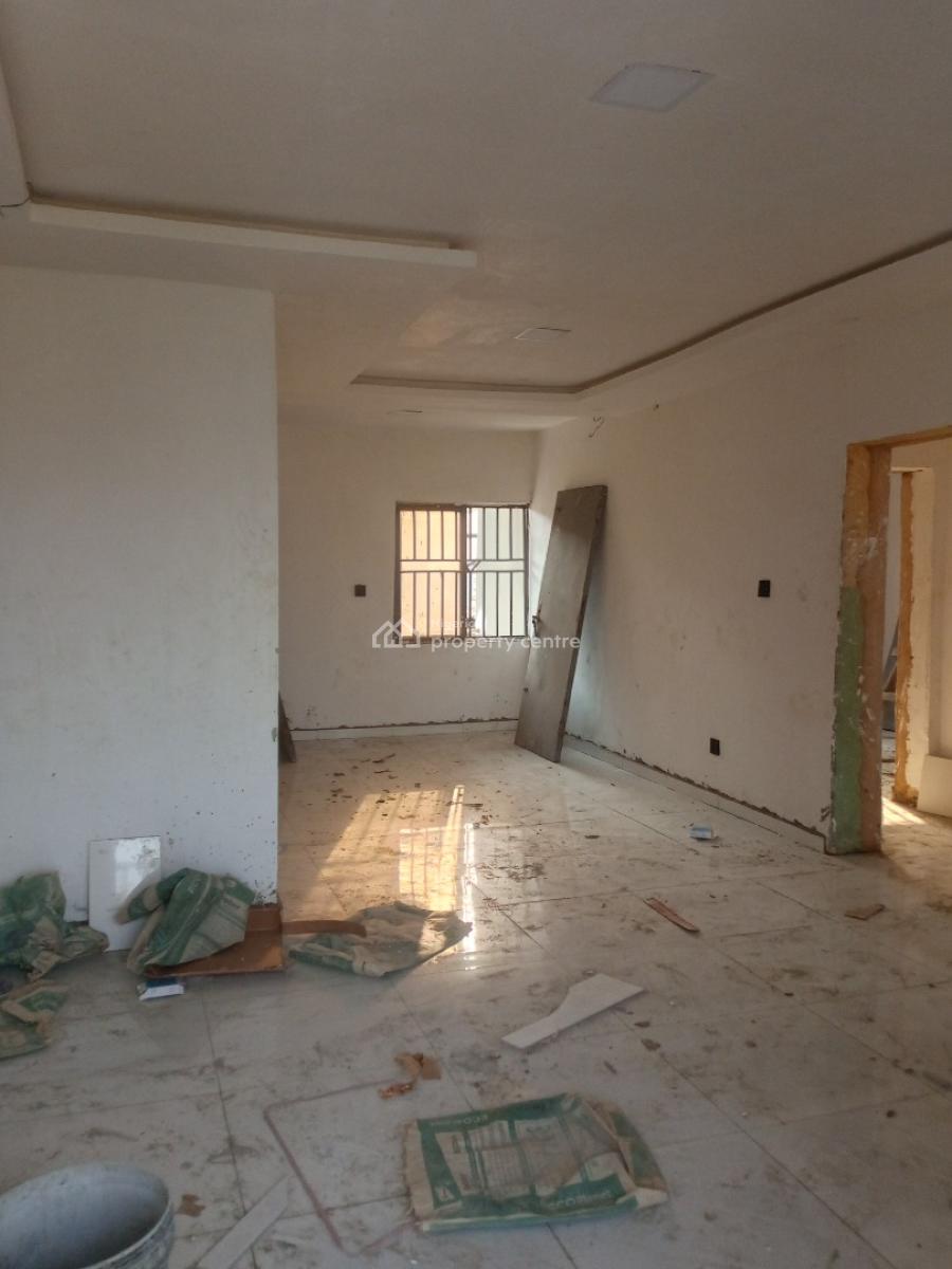 Units of Newly Built Two (2) Bedrooms Flat, Oyadiran Estate, Sabo, Yaba, Lagos, Flat / Apartment for Rent