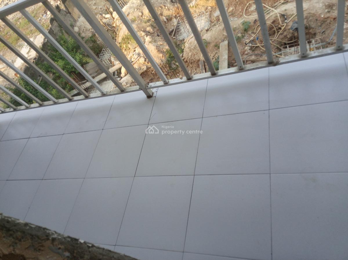 Units of Newly Built Two (2) Bedrooms Flat, Oyadiran Estate, Sabo, Yaba, Lagos, Flat / Apartment for Rent