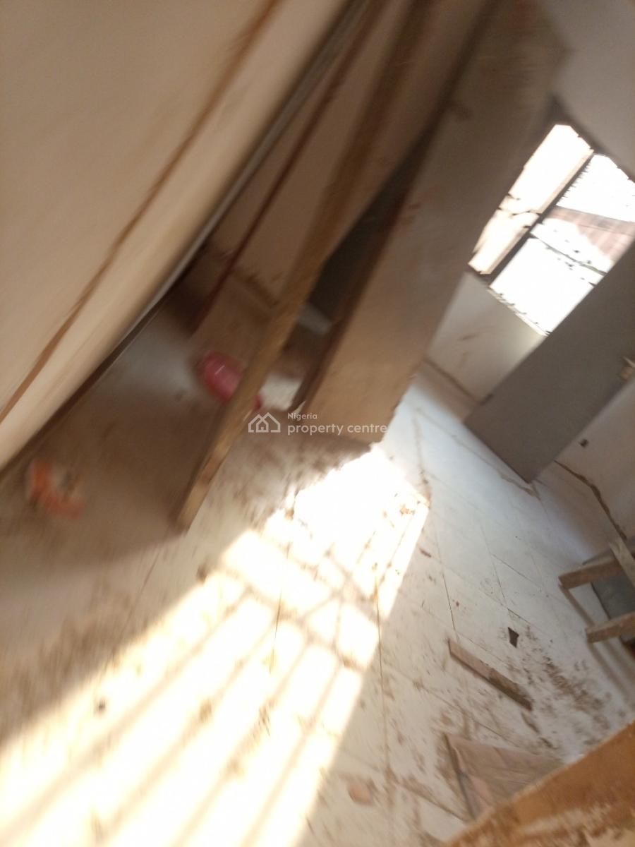 Units of Newly Built Two (2) Bedrooms Flat, Oyadiran Estate, Sabo, Yaba, Lagos, Flat / Apartment for Rent