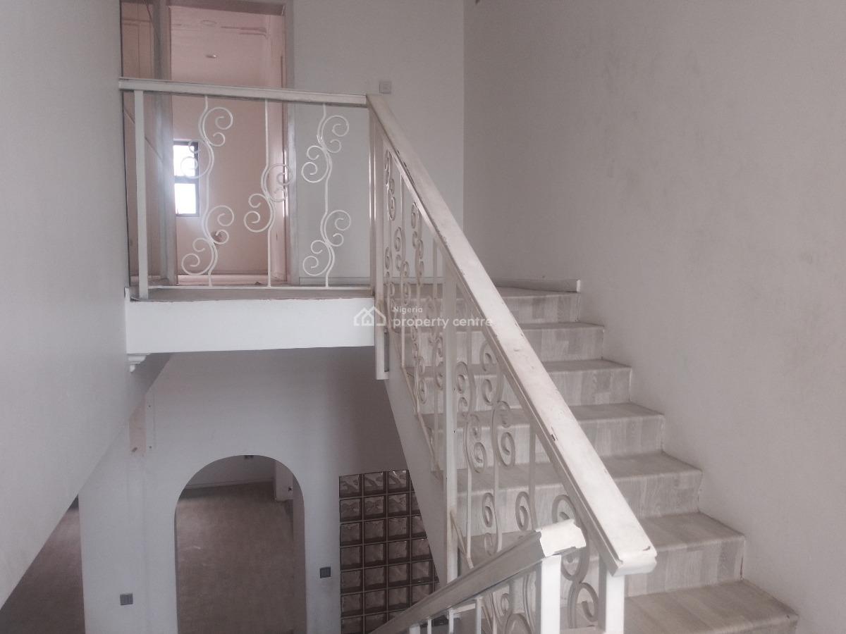 Tastefully Finished  8 Bedrooms Duplex + 2 Room Bq, Gra Ikeja, Ikeja, Lagos, Detached Duplex for Rent
