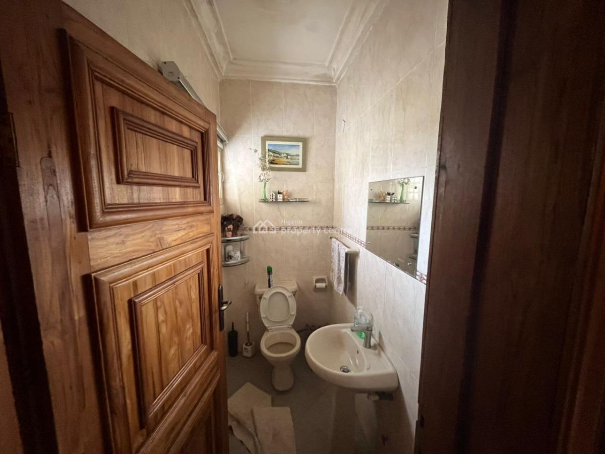 5 Bedroom Duplex, Lekki Phase 1, Lekki, Lagos, Office Space for Rent